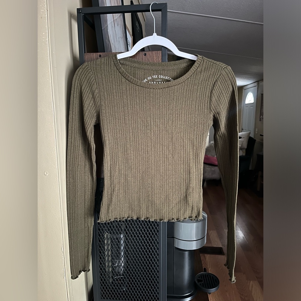 Olive Ribbed Long Sleeve scalloped Top